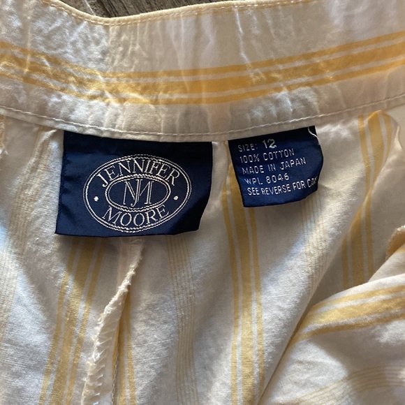 Jennifer Moore Pleaded woman shorts - Picture 4 of 5